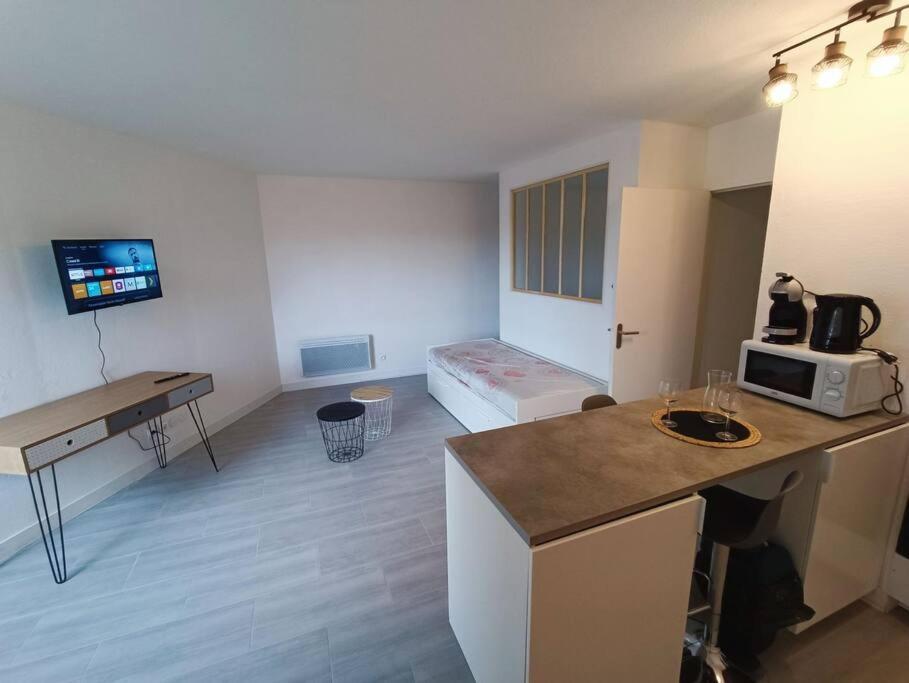 Appartement Tout Equipe 2 A 4 Couchages St Charles Marseilles Exterior foto