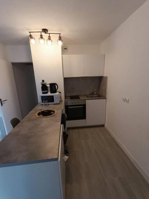 Appartement Tout Equipe 2 A 4 Couchages St Charles Marseilles Exterior foto